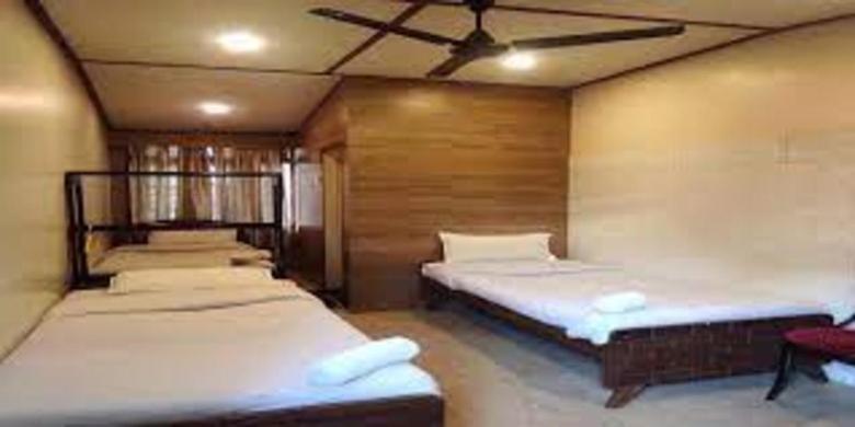 Baba Tourist Lodge Shillong Exterior photo