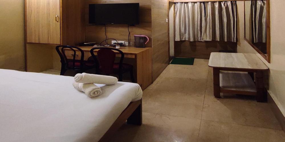Baba Tourist Lodge Shillong Exterior photo